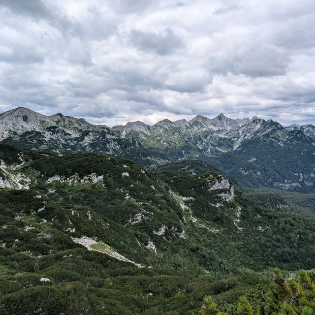 360° Mountain Views with <1hr of hiking in Slovenia