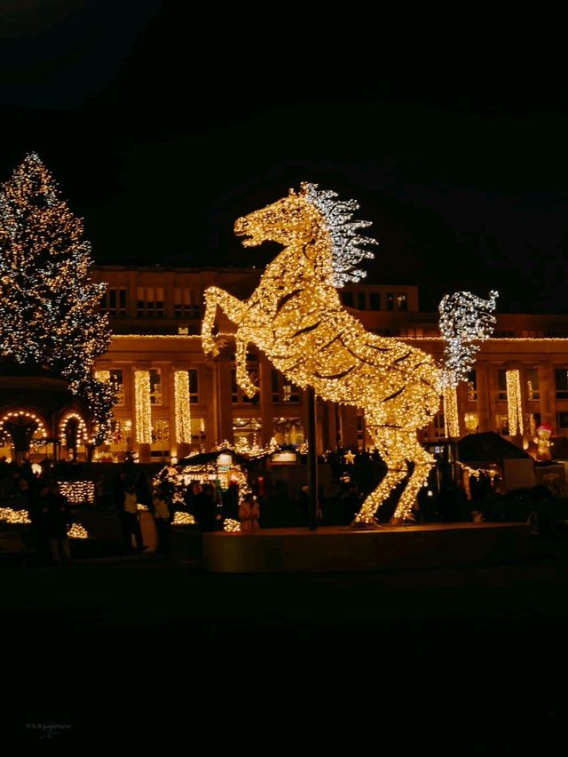 Stuttgart Christmas Market 🌟 Stuttgart Christmas Market 🌟