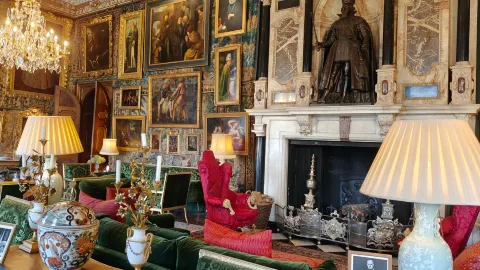 Step into royal history just 20 minutes outside London! 👑✨  — traveler post in Hatfield