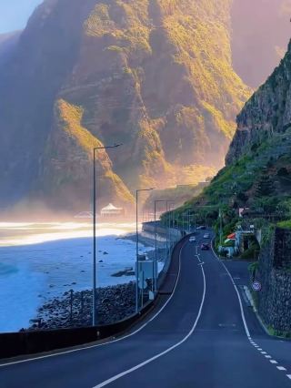 The Floating Garden of the Atlantic: Madeira, Portugal 🇵🇹🌺