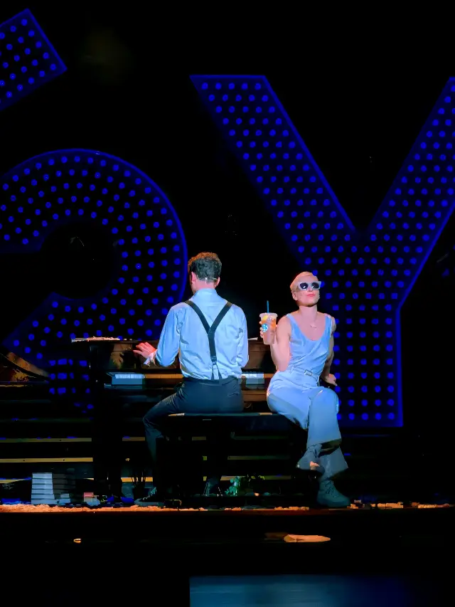 過去五年 | 雙人音樂劇講述愛是怎麼消失的