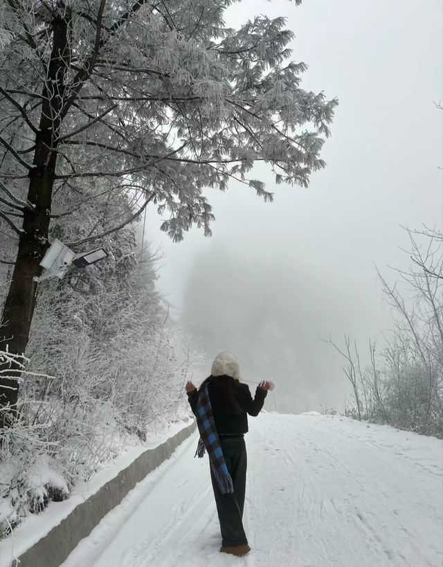 恩施絕美冰雪秘境全屋地暖的民宿