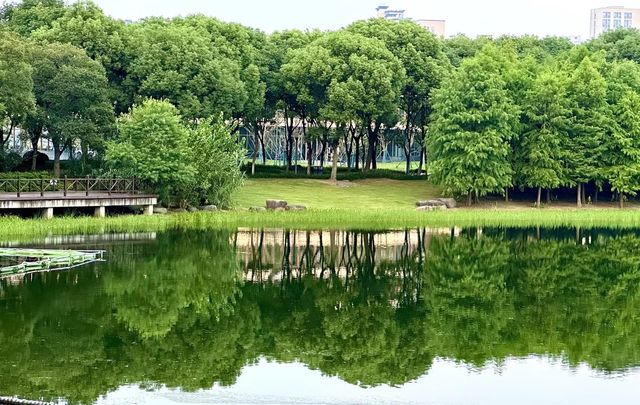 古鎮即酒店，公園是它家花園