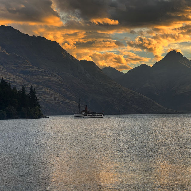 Finding Peace in Queenstown, New Zealand ☮️