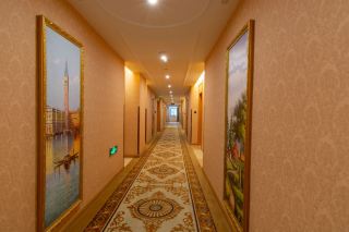 In Vienna Hotel, waiting to meet you.