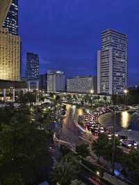 🌟 Jakarta's Festive Retreat: Pullman's Luxe & Sparkle 🌟