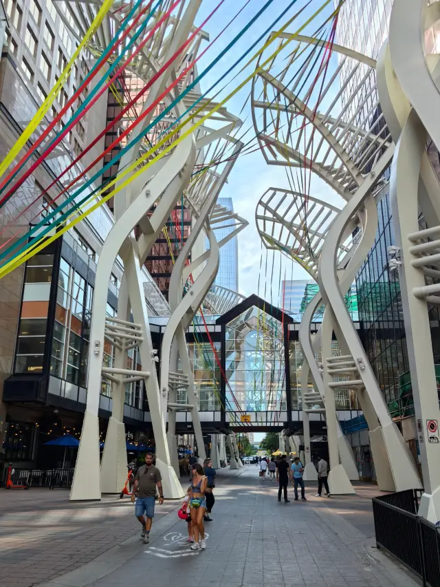 Stephen Avenue: The best choice for shopping, leisure, and entertainment in Calgary