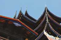 西昌市必到景點之大石板村和靈鷹寺。
