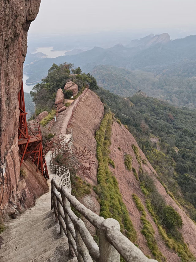 江西私藏小眾寶藏地｜江西上饒弋陽龜峰絕景