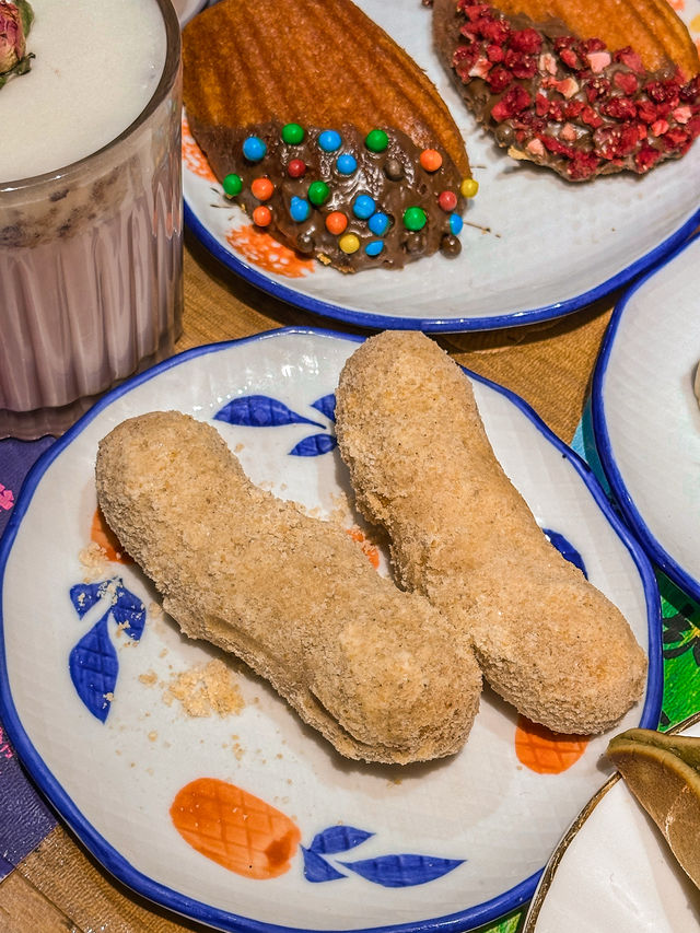 在這家店吃到了聖誕巧克力球！