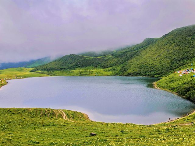 漫步九鼎山，在山巒雲海間找尋心靈的棲息處