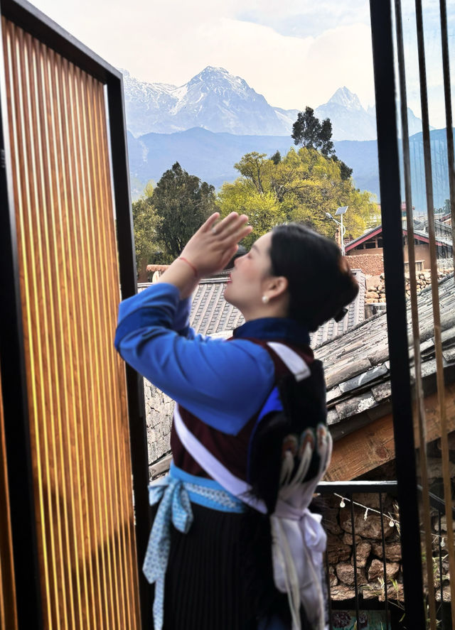 麗江小眾秘境｜住進200年歷史的納西族人家裡！
