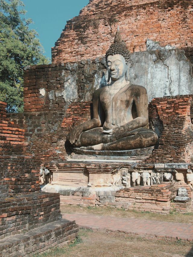 素可泰王朝之旅，邂逅泰國古文明遺跡