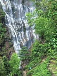 飛瀑如虹，山水共吟——漫遊乾瀧溝