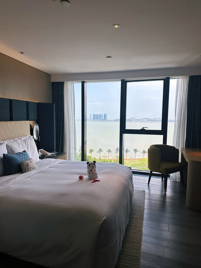 面向珠澳大海嘅珠海海灣大酒店 好chill嘅一日