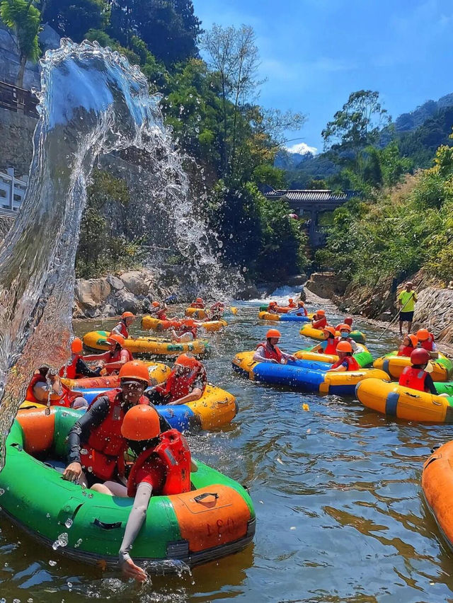 【鳳凰峽漂流攻略：湘東刺激夏日首選】