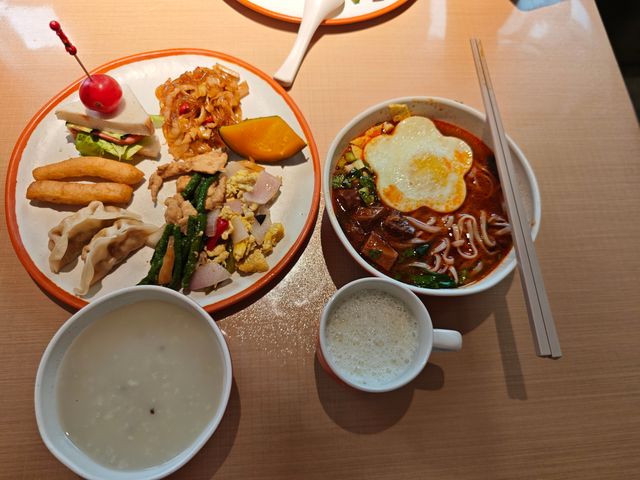 桔子西安鐘樓酒店！鐘樓景觀房！