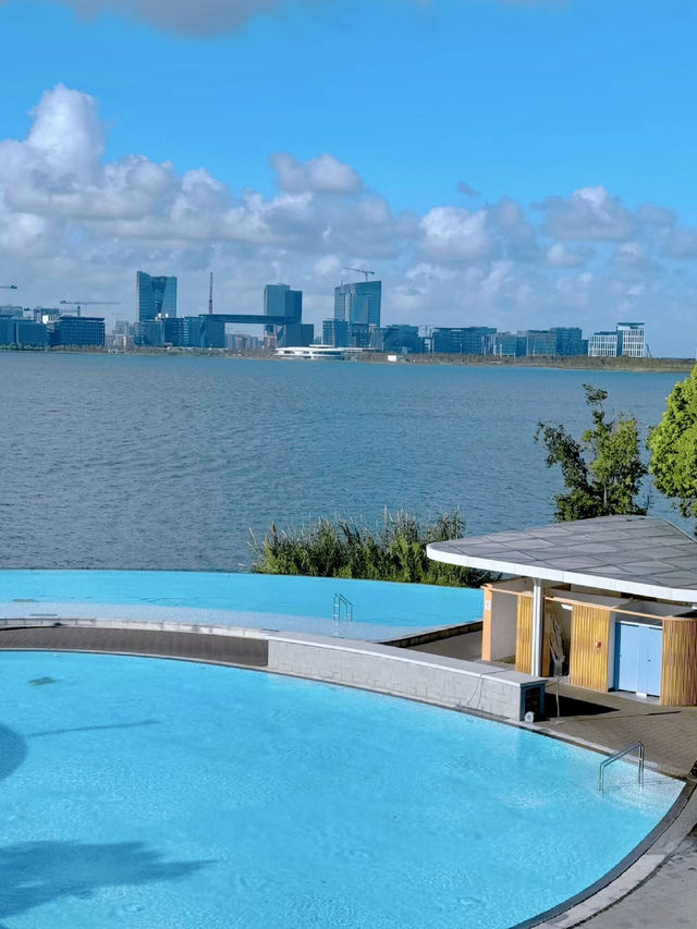 水與天的對話，在湖與海之間—上海滴水湖洲際酒店