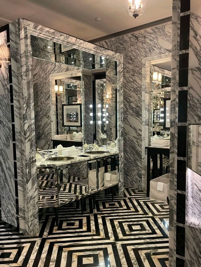 Rosewood HK | Trends come and go, but style endures. 🇭🇰
