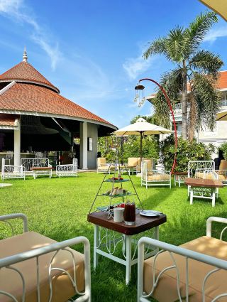 Siem Reap Royal Family Suite: A Tranquil Luxury Experience at Memory Palace Resort!