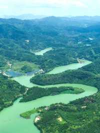 晨霧中的翡翠河