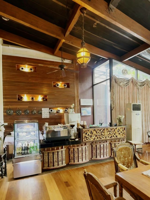 住進隱藏版清邁秘密花園！泡森林溫泉太治癒了