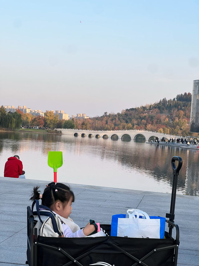 3個兒童樂園+大草坪+雙子山，0元遛娃一整天！
