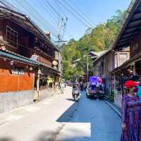 หมู่บ้านท่ามกลางธรรมชาติ"แม่กำปอง"