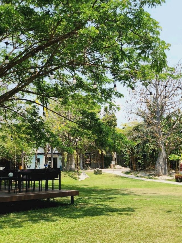 👨‍👩‍👧 Family day at .. InLaYa.. Ratchaburi ⛵️⛵️