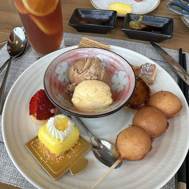 南洋好味自助午餐 －海洋公園富麗敦酒店