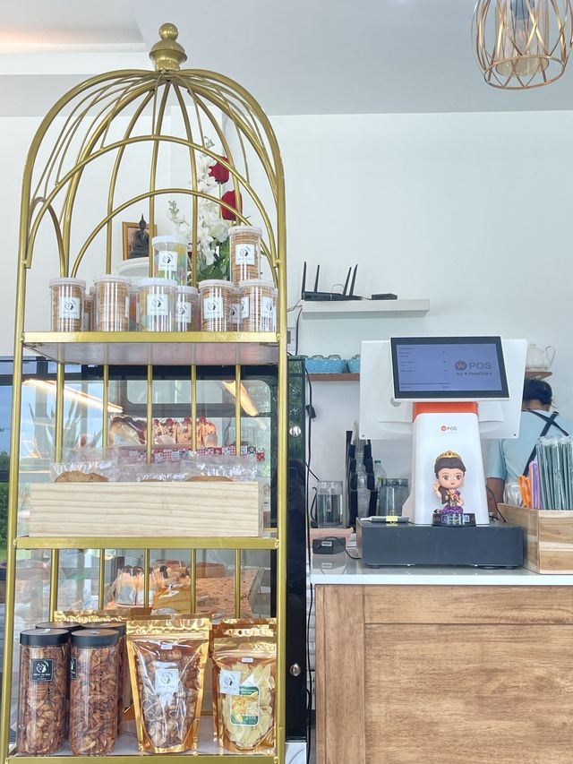 Fifty to you cafe