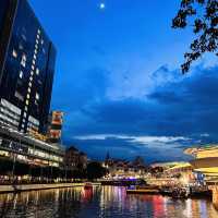 一定要看看新加坡克拉碼頭夜景好美