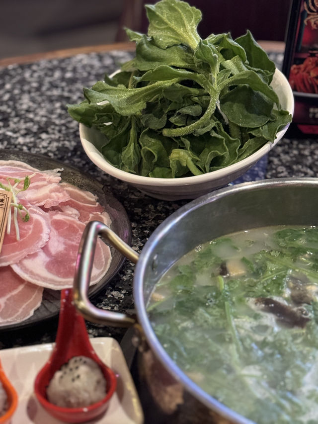 銅鑼灣高層無敵靚景去滾 鬼馬裝潢食材高質足料