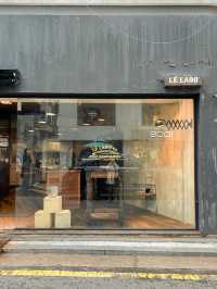 首爾新沙洞有很多美麗咖啡店，這間不能錯過