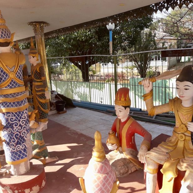 เจดีย์ ShweSanTaw เมืองเย่ เมี่ยนม่า  