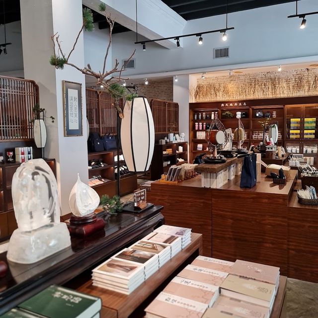 Jing Si Books & Cafe Penang