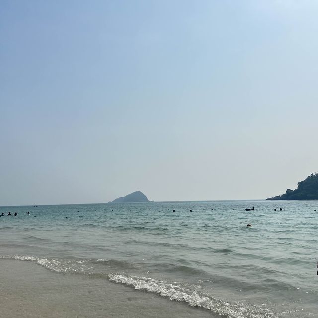 หาดสวย น้ำใส ใกล้ กทม. “หาดนางรำ” 🏝️