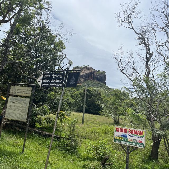 神秘の岩  世界遺産🌍スリランカ🇱🇰シーギリヤ