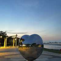放暑假，來八里左岸公園玩