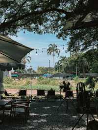 Slurp coffee specialist คาเฟ่ริมแม่น้ำ