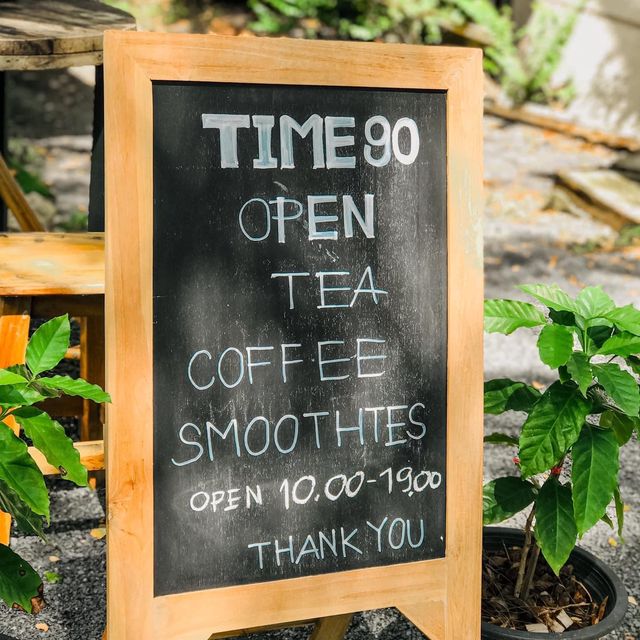 ร้านกาแฟชิคๆ บรรยากาศร่มรื่นในตัวเมืองภูเก็ต