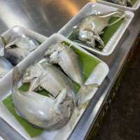 เดินเล่น ตลาดน้ำดอนหวาย ของอร่อยกลับบ้านเพียบ