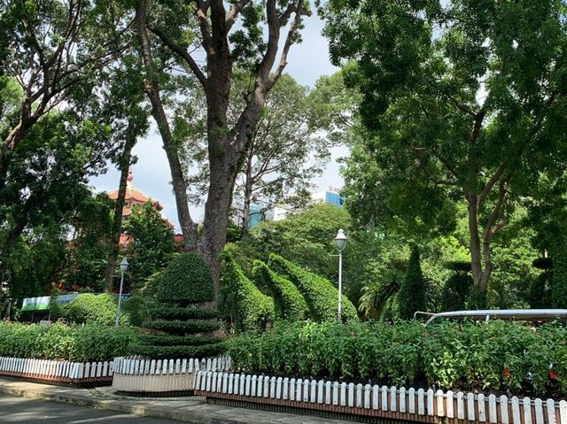 ベトナム　ベトナム観光　アジア最古のサイゴン動植物園で幻のトラを見てきた！