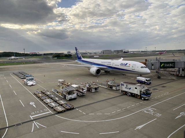 ベトナム　ベトナム観光　ハノイ　ノイバイ国際空港から成田国際空港へANA便で快適フライト！