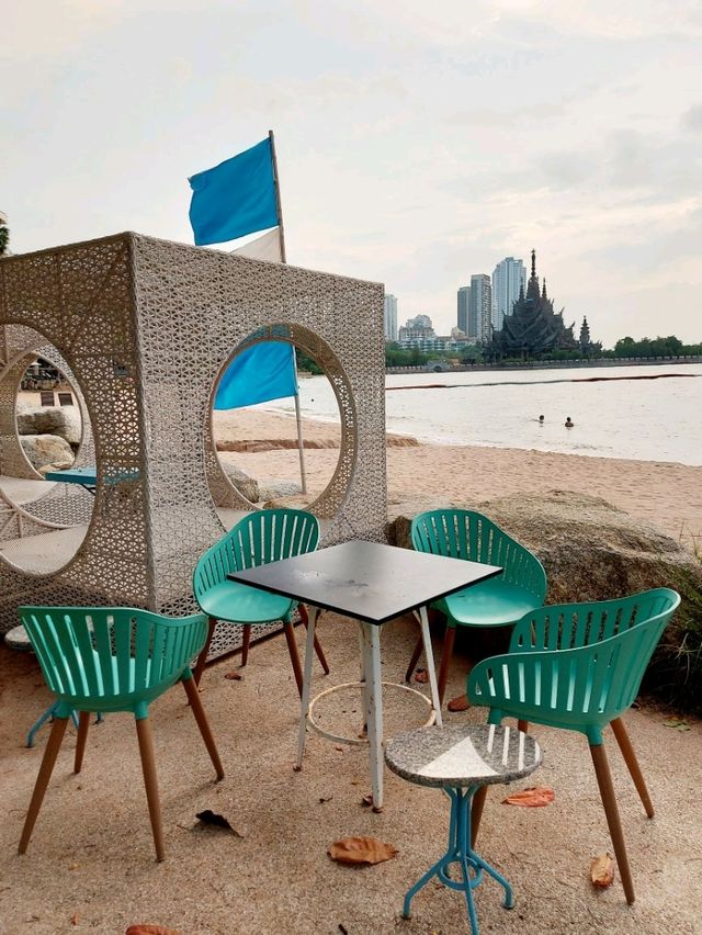 AQUA BEACH CAFE @ PATTAYA