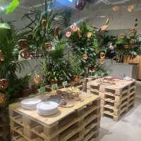 Themed cafe - Urban Plant