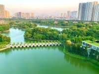 ベトナム　ベトナム観光　JW Marriott Hotel Hanoiの poolはcool！