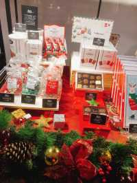 台北｜🎄🎅🏻五彩巨大聖誕樹🎁🎀 Regent Taipei 晶華酒店-中庭咖啡廳