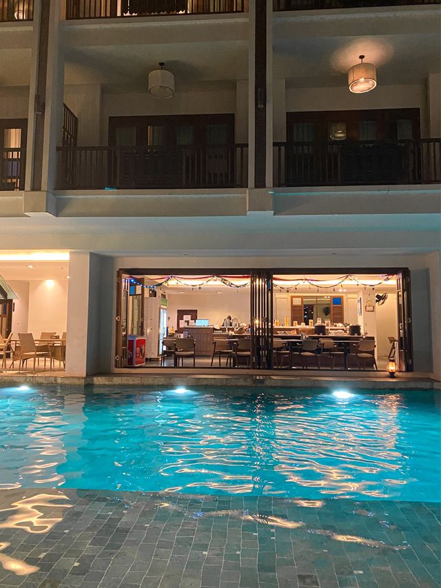 Hotel with Pool Bar Hits Different 🇹🇭