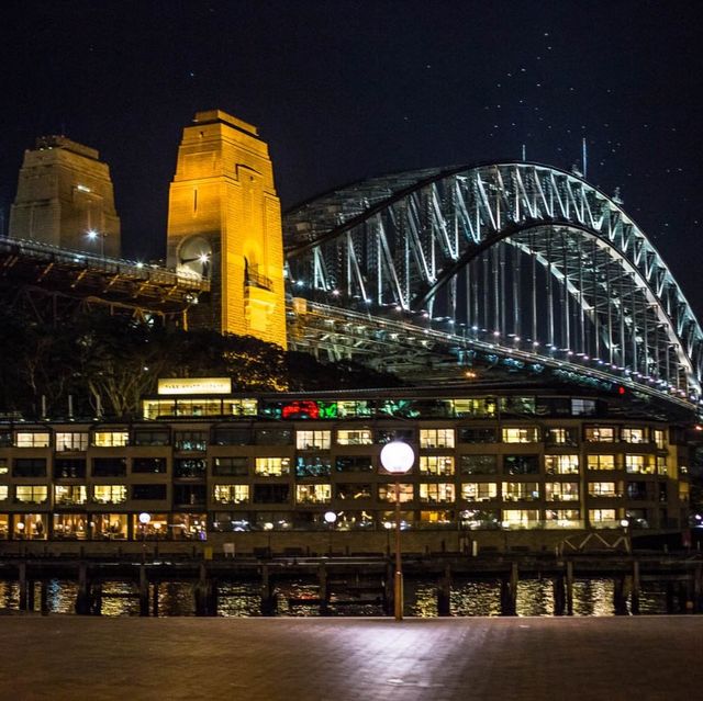 Movie-scene Ambiance at The Rocks in Sydney